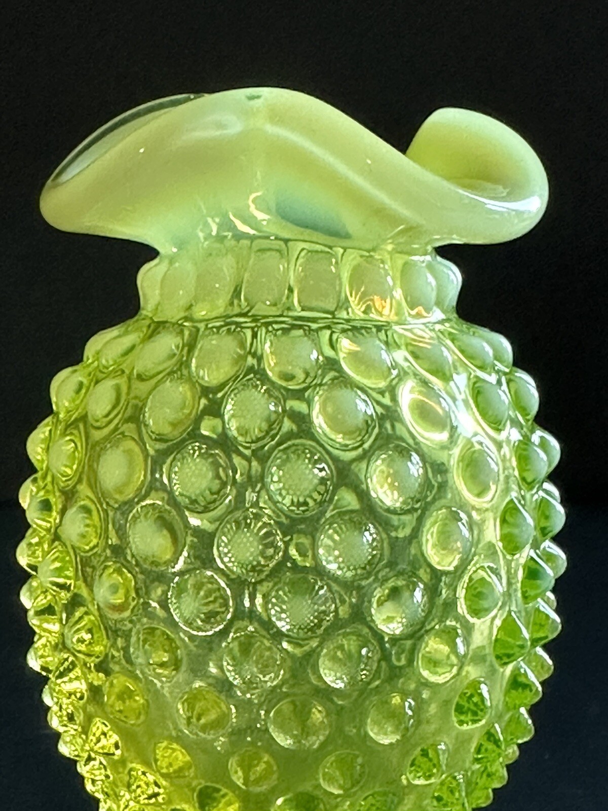 Fenton Vaseline Hobnail Topaz Opalescent Glass Flower Bud Vase 1940s Vtg #3855