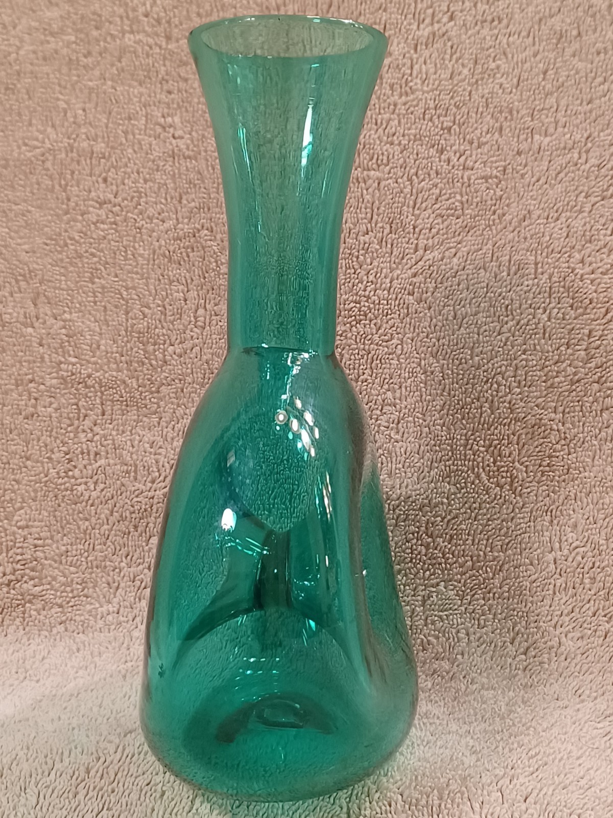 Vintage Blenko Glass #441 Pinched Center Donut Vase Green 7 3/8” Tall MCM