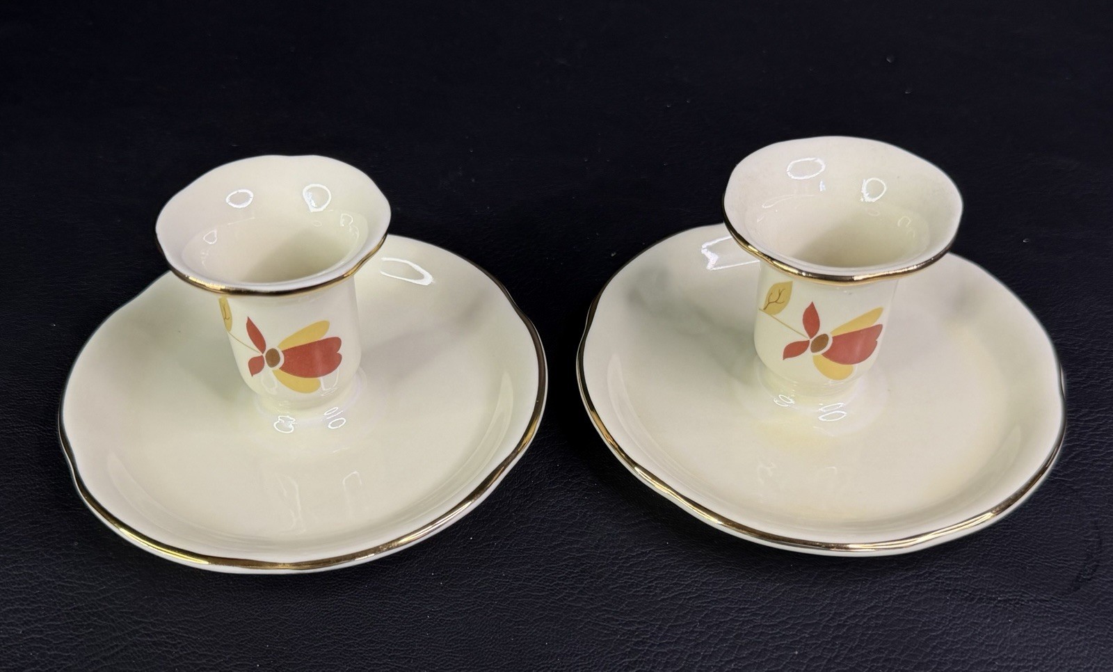 Pair Jewel Tea Hall Autumn Leaf Club Handled Candle Holders 1988