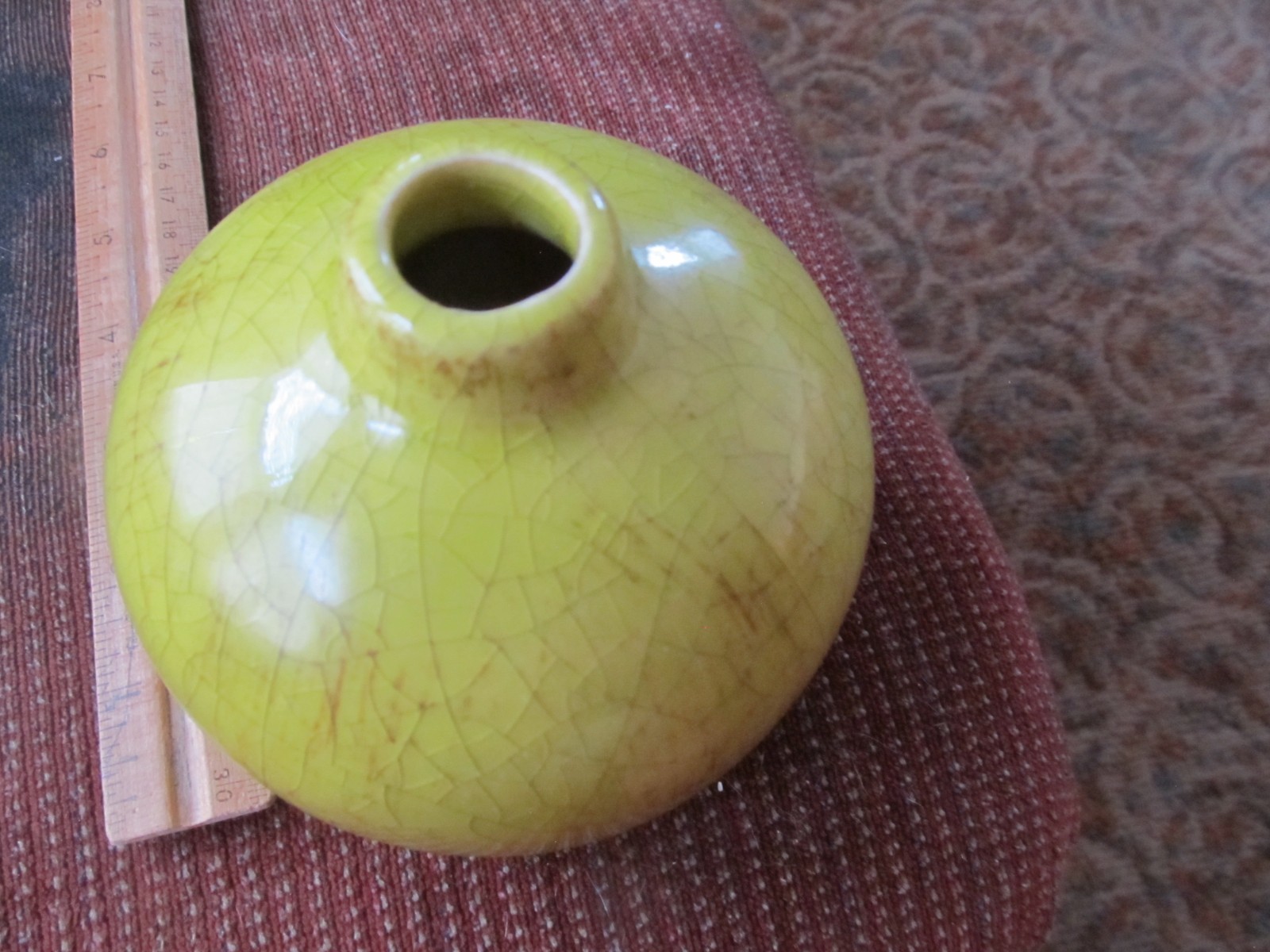 Olive Green Ceramic Pottery Vase Sullivangift Ribbed Surface 4 Inches