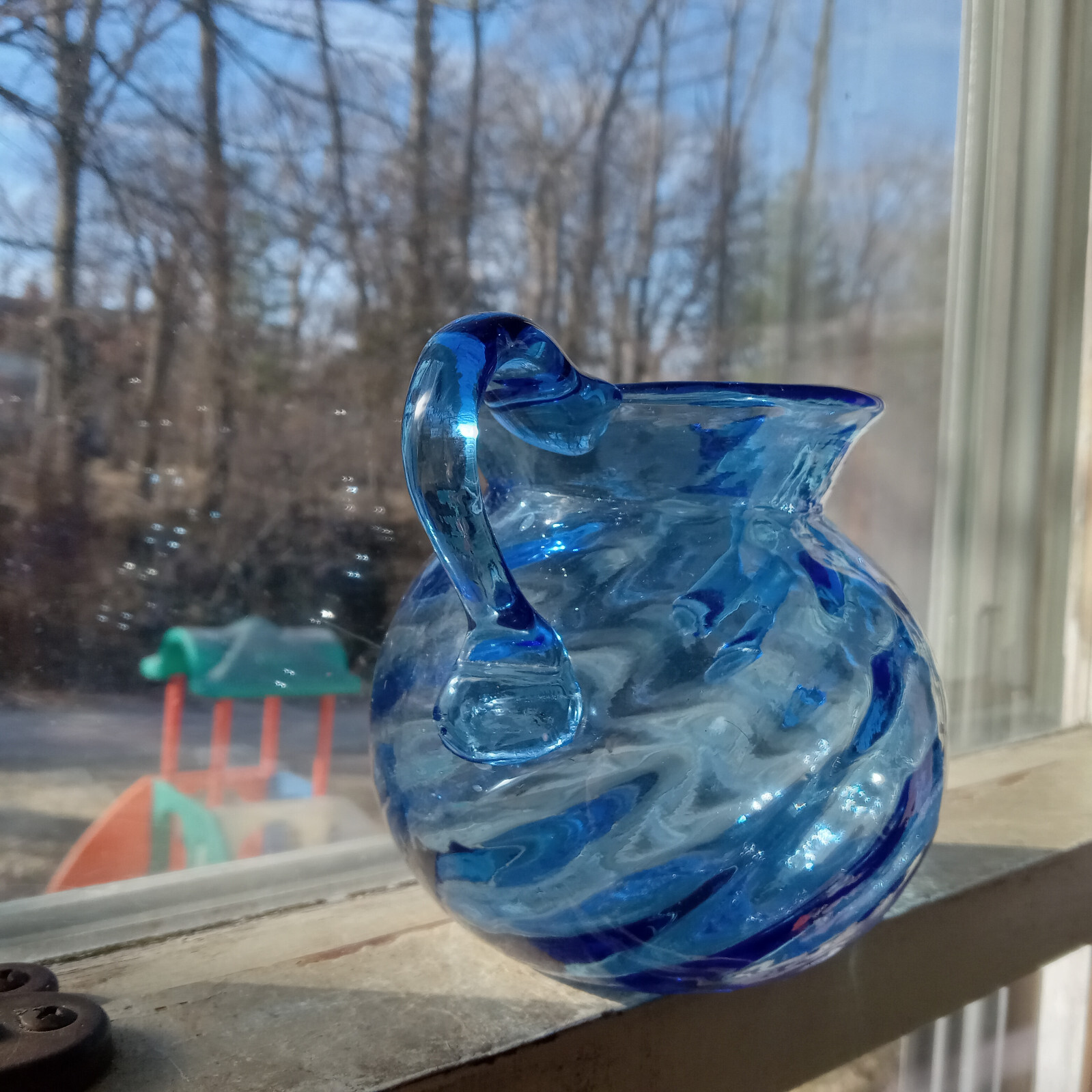 OPEN PONTIL BLUE SWIRLED PATTERN MOLD BLOWN BOWL VASE WITH CRUDE APPLIED HANDLES