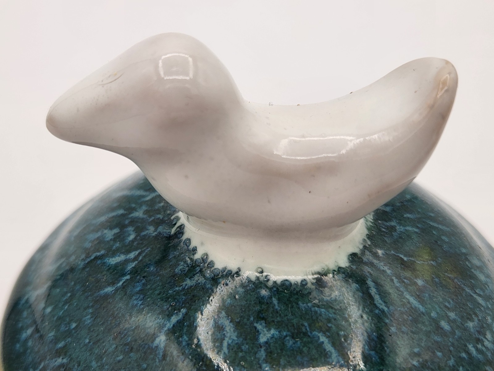 Studio Art Pottery SIGNED Rosie Maloney Green Glaze Lidded Bird Trinket Box