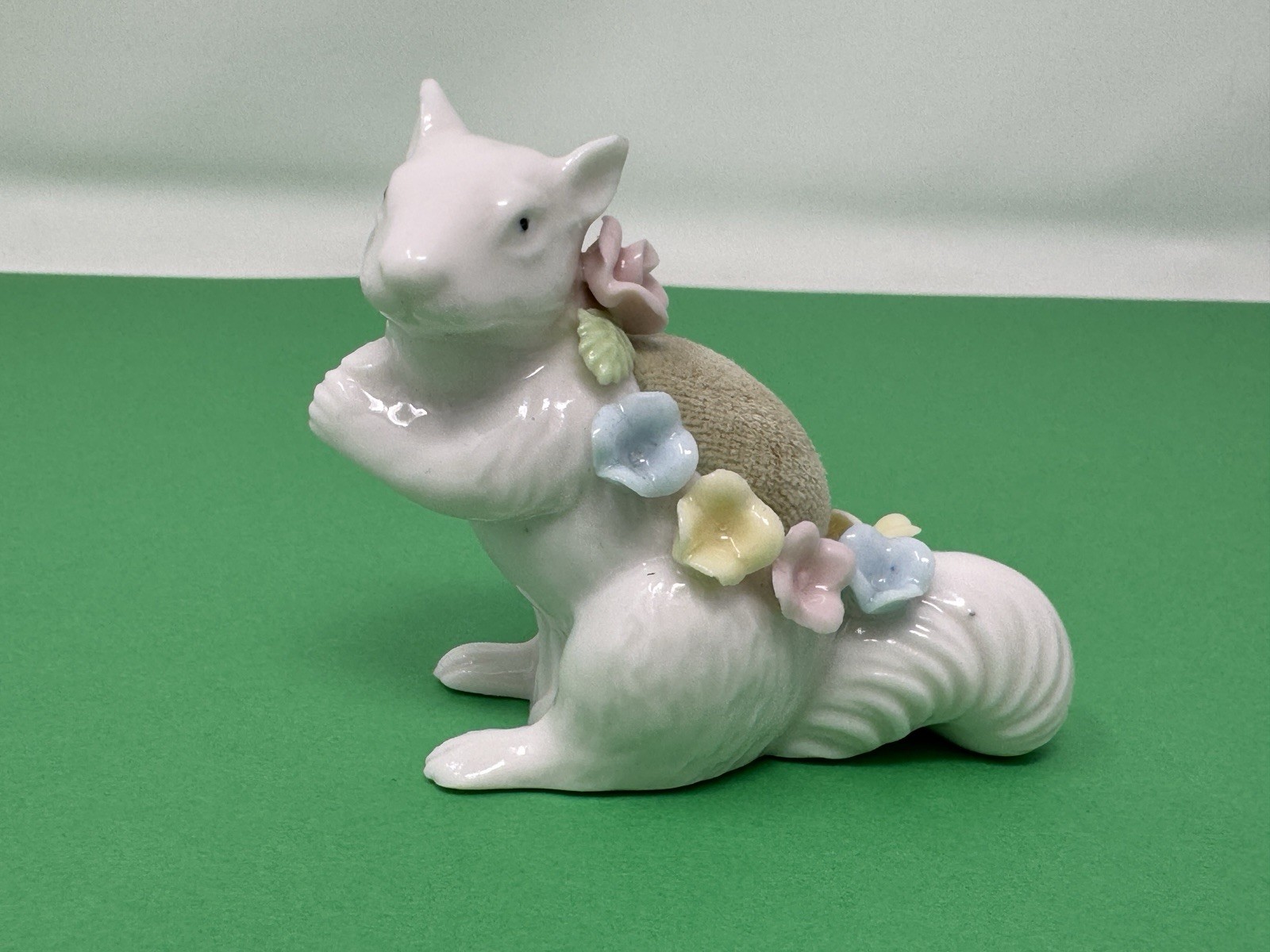 Ardalt SQUIRREL PIN CUSHION Animal Figurine Flowers Floral VTG JAPAN Milk Glass