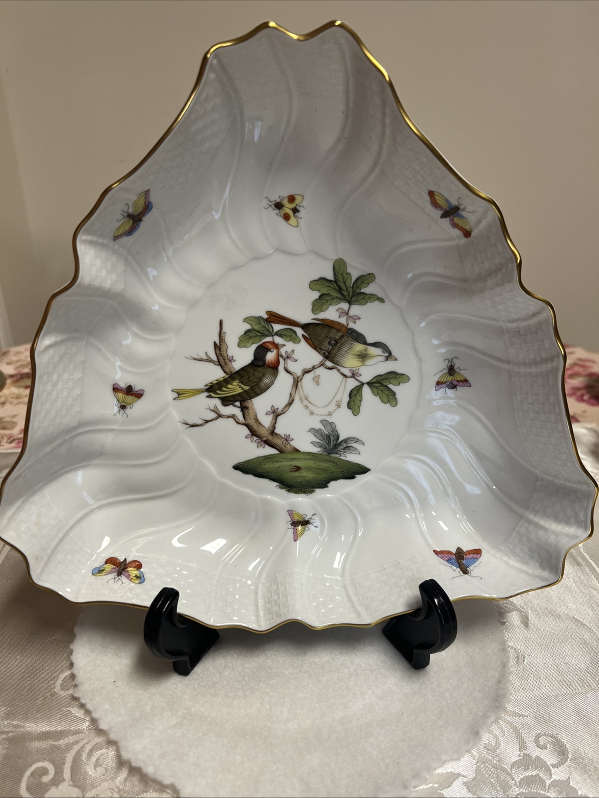 HEREND “ROTHSCHILD BIRD” #1191/RO TRIANGULAR VEGETABLE BOWL 10” HAND PAINTED