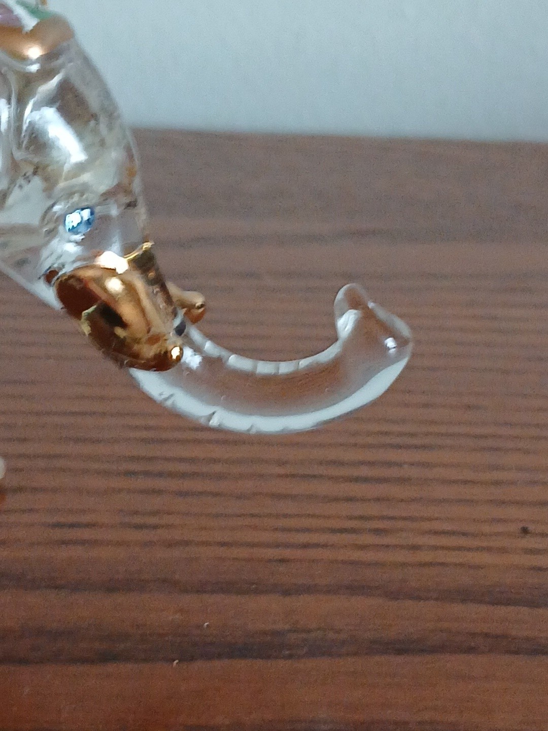 Hand Blown Glass Elephant Art Figurine. 4″ Long 2″ Tall