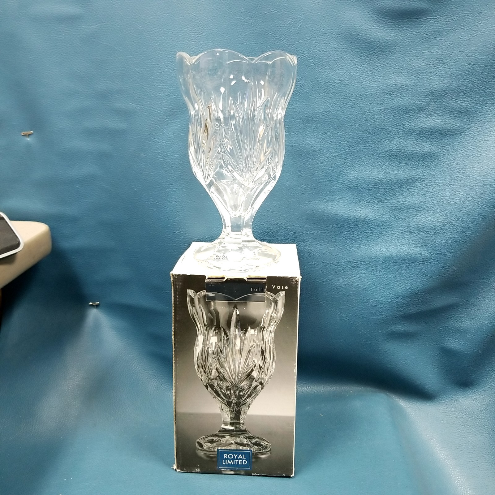 Royal Limited Crystal Tulip Vase in Box 8″ 24% Full Lead