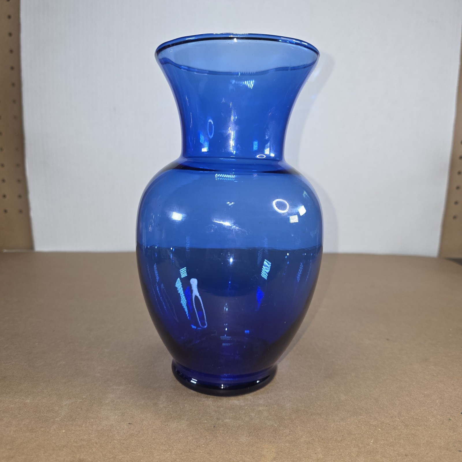 Vintage Cobalt Blue Glass Vase 9.5″ Flared Urn Flower Centerpiece Home Decor