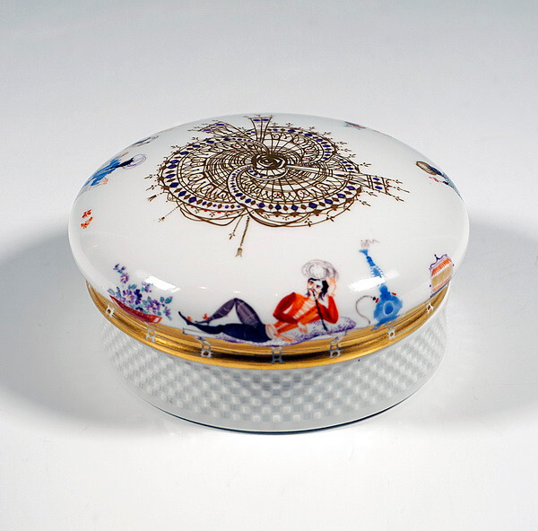 Meissen 1001 Night Lidded Box Decorative Porcelain Figure, Lid, 1st Choice