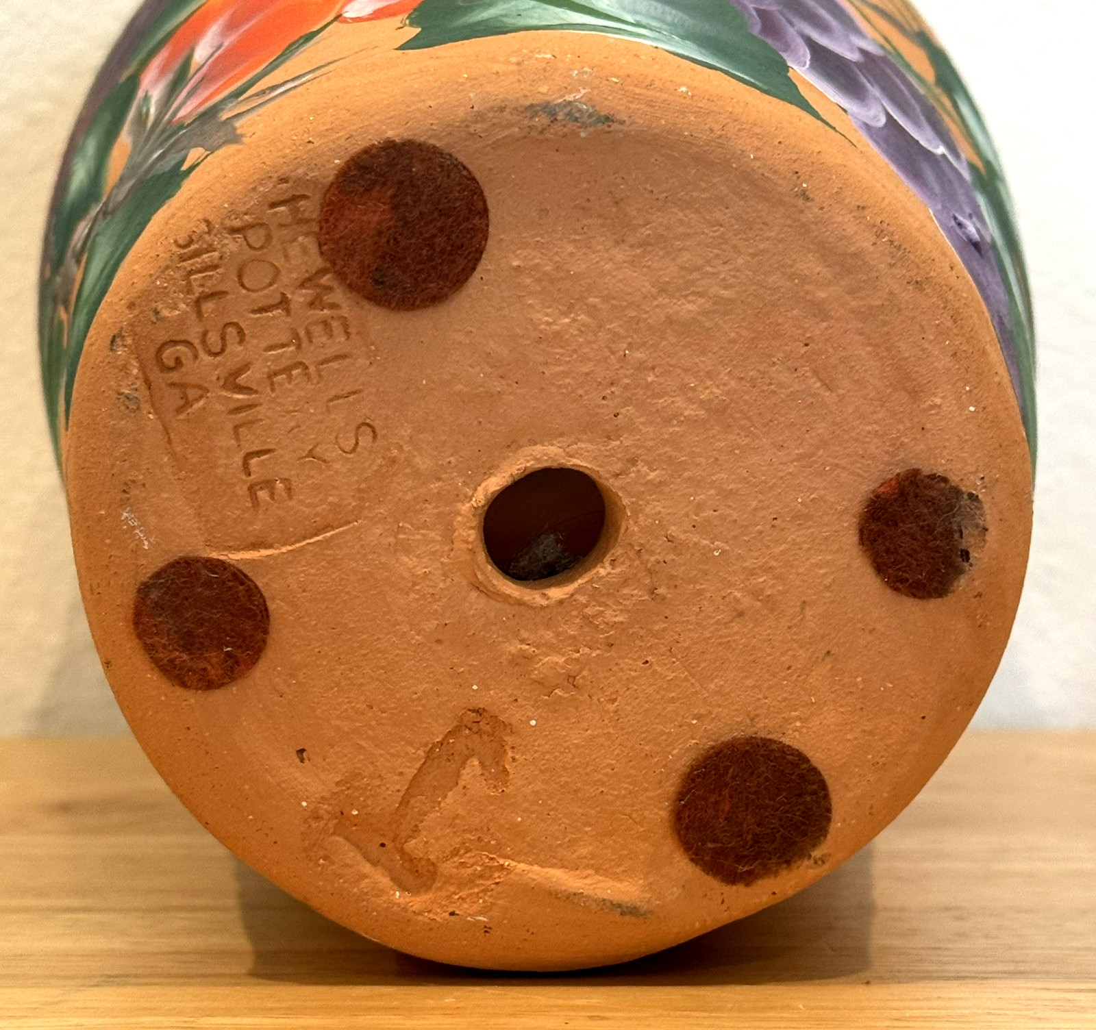 Vintage Rare HTF Hewells Pottery Terracotta 11″ Planter Vase Signed “Donna”