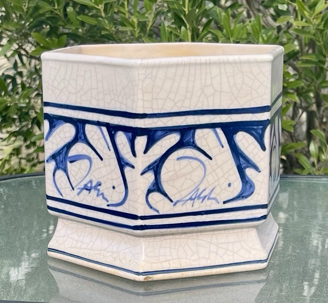 Vintage Dedham Pottery Style Nash Planter Bunny Rabbits Hexagon 1985 VERY RARE