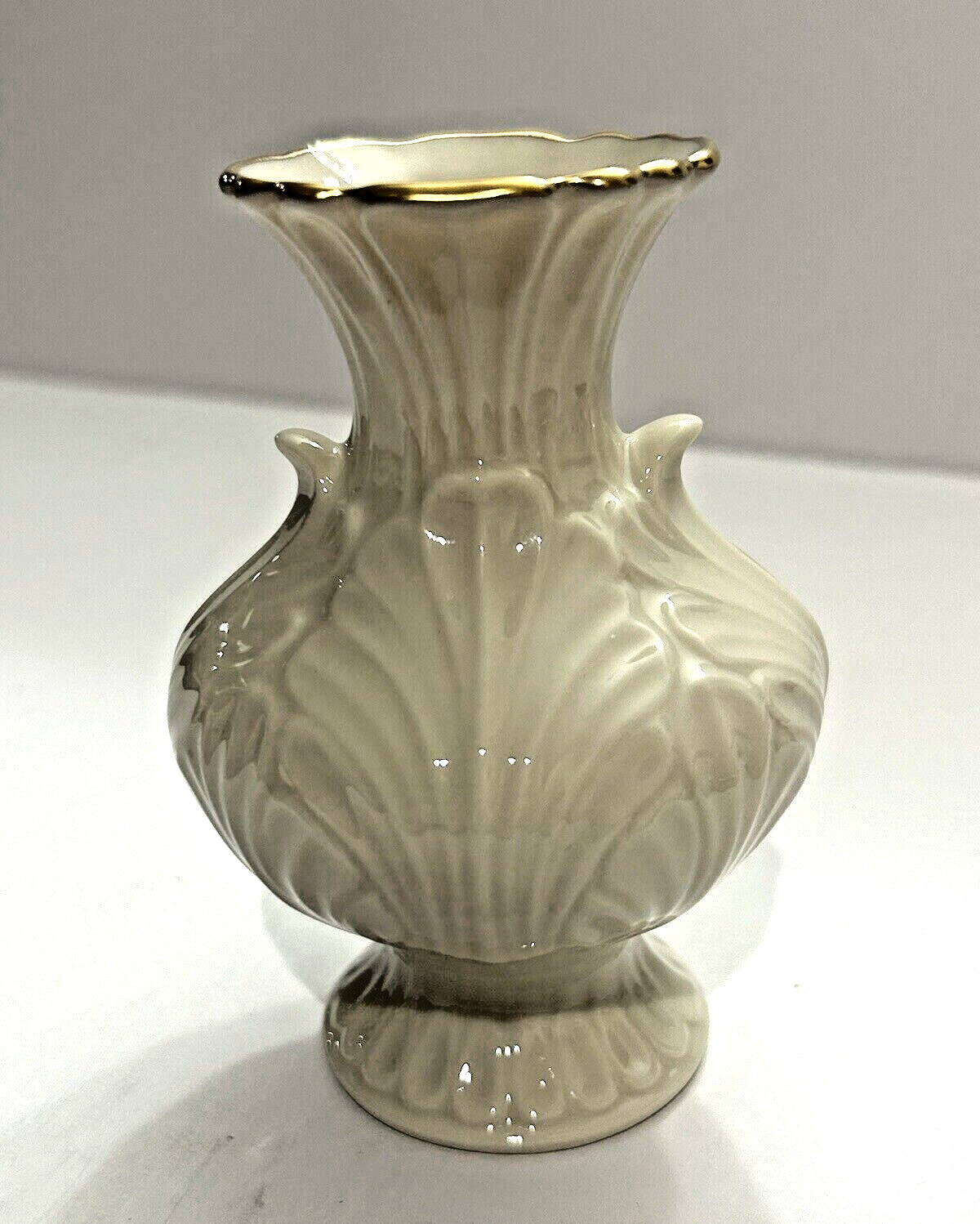 Vtg Lenox Elfin Collection Bud Vase Ivory Gold Trim Embossed Detail 4.5″Tall