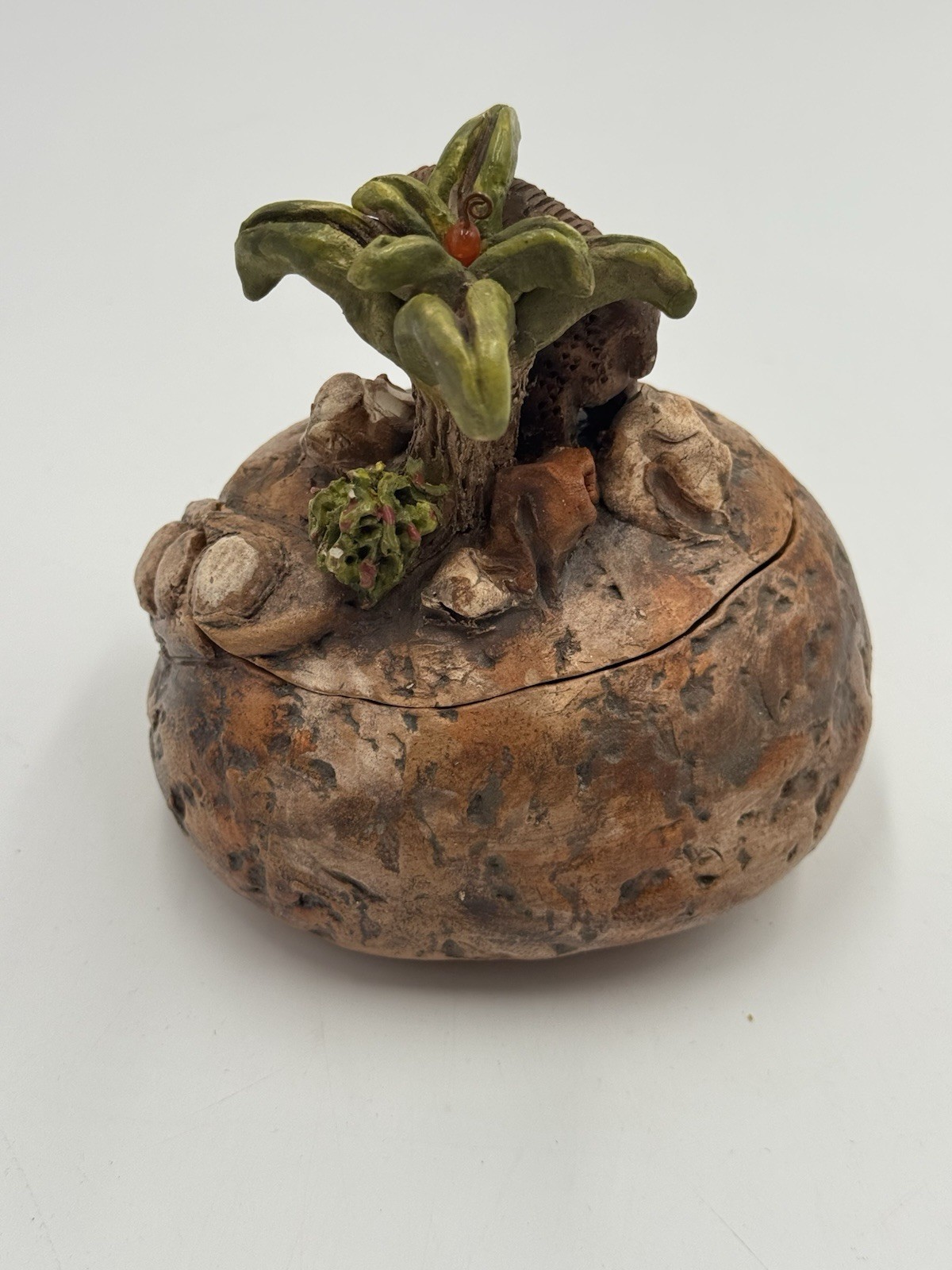 Art Pottery Unique Handmade Boar Tree On Rock Trinket Box Figurine