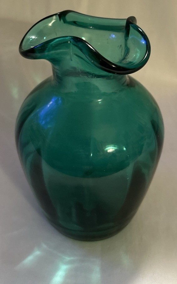 Vintage Hand Blown Art Glass Teal Fluted Ruffled Top 5” Tall MCM Mid Century