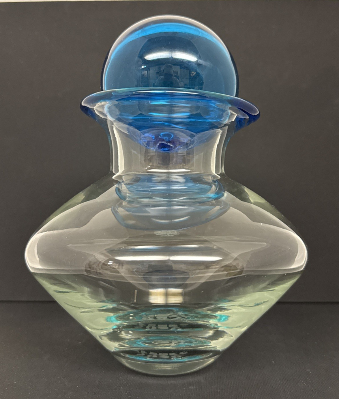 Blenko Glass Good Morning America Vase with Float Ball – Variation