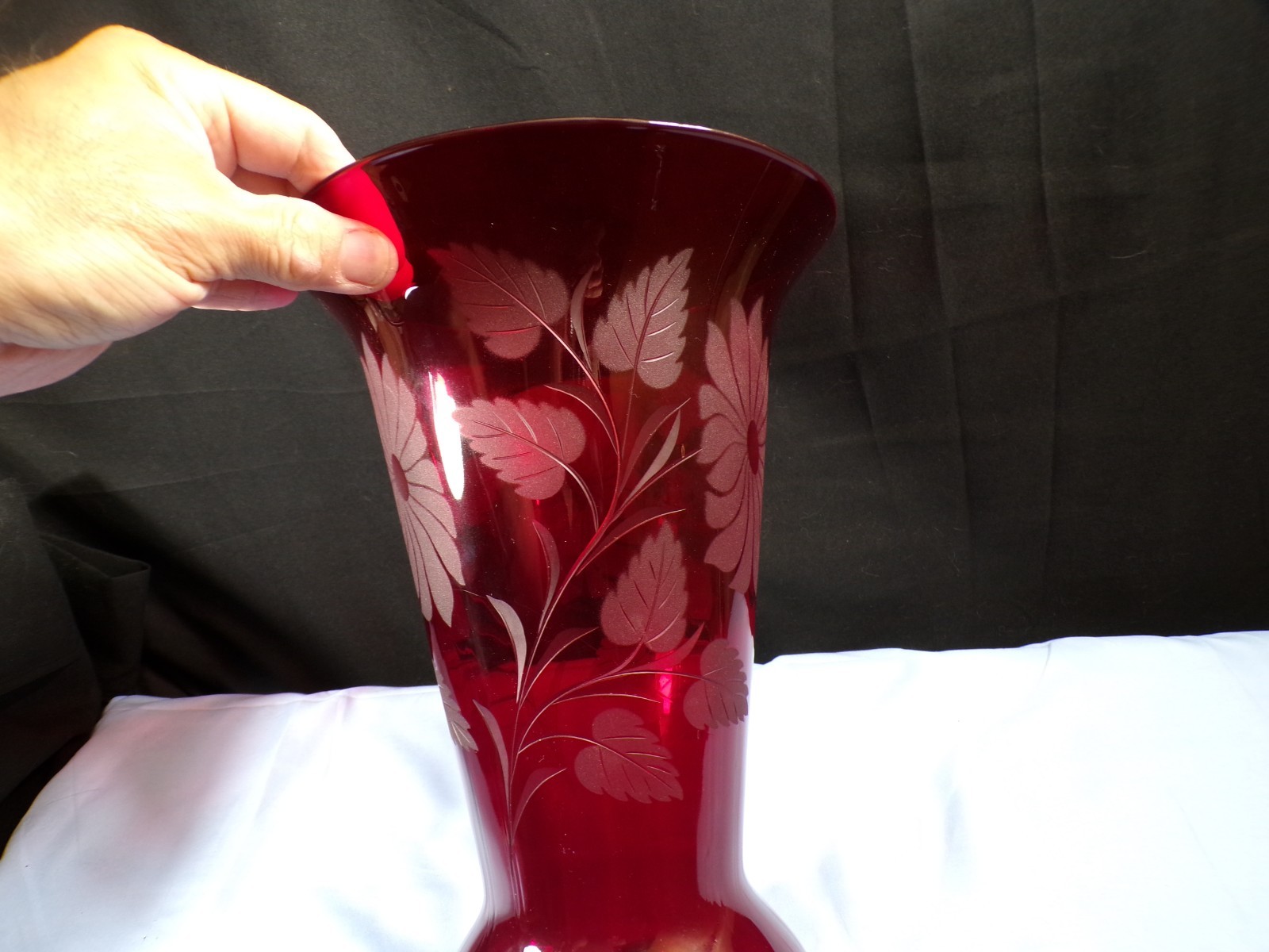 Large Vintage Fenton Ruby Red Glass Vase – Etched Floral Design 11 1/2″ Tall