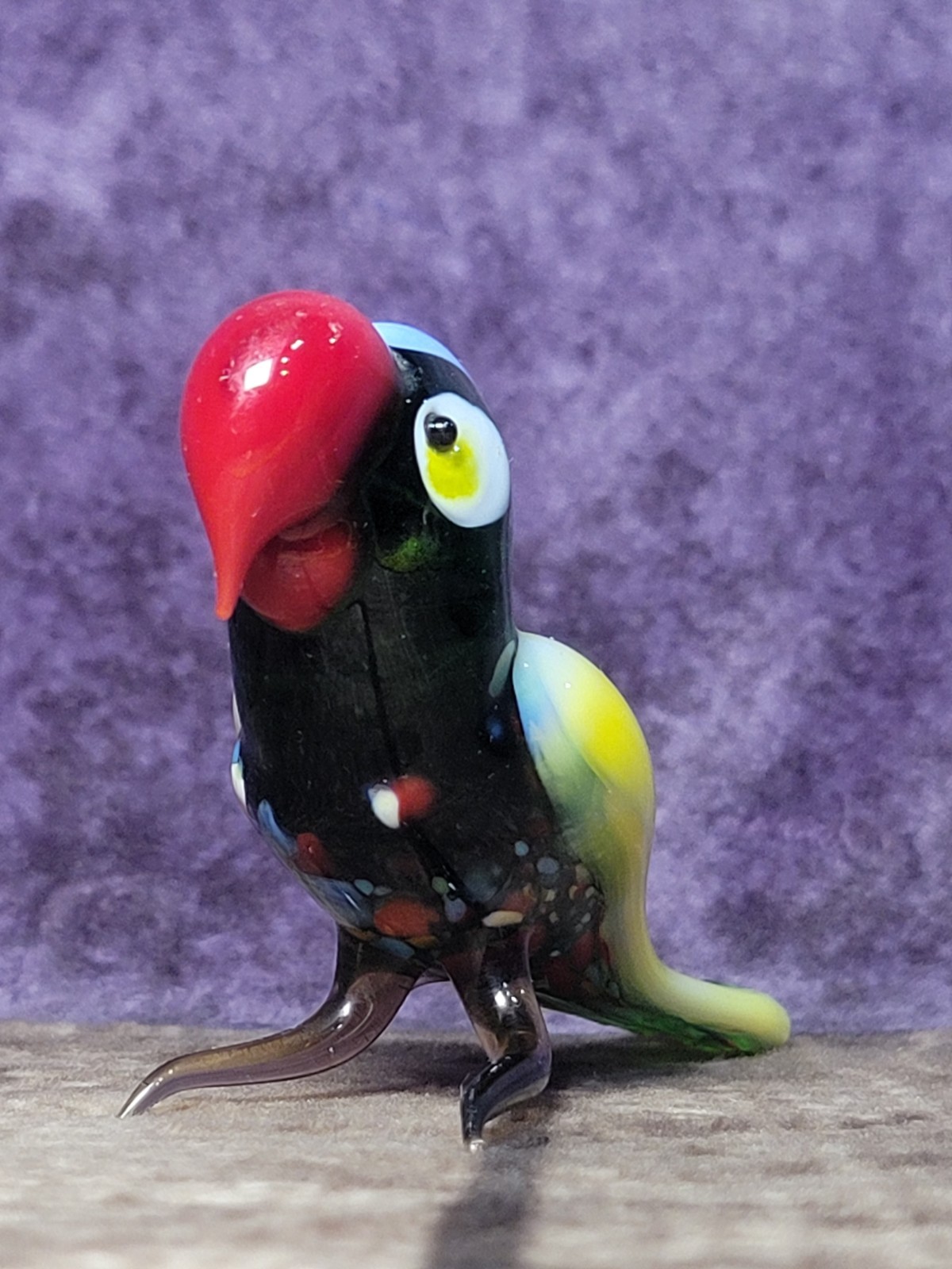 Fine Quality Russian Hand Blown Lampwork Glass Parrott Figurine