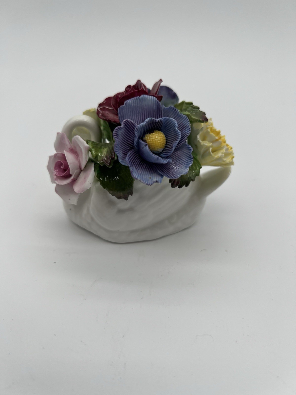 Aynsley Swan Bouquet 4.5″ England Fine Bone China Perfect Condition