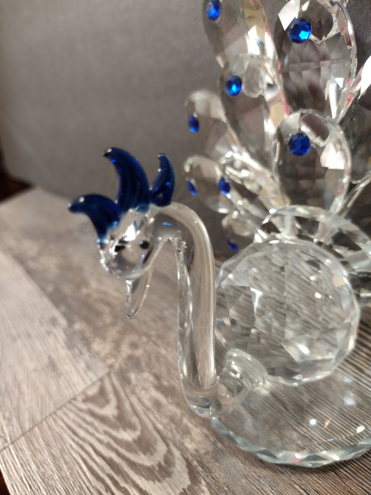 Gorgeous Art Glass Peacock With Sapphire Blue Jewels 5″ Tall 5″ Wide
