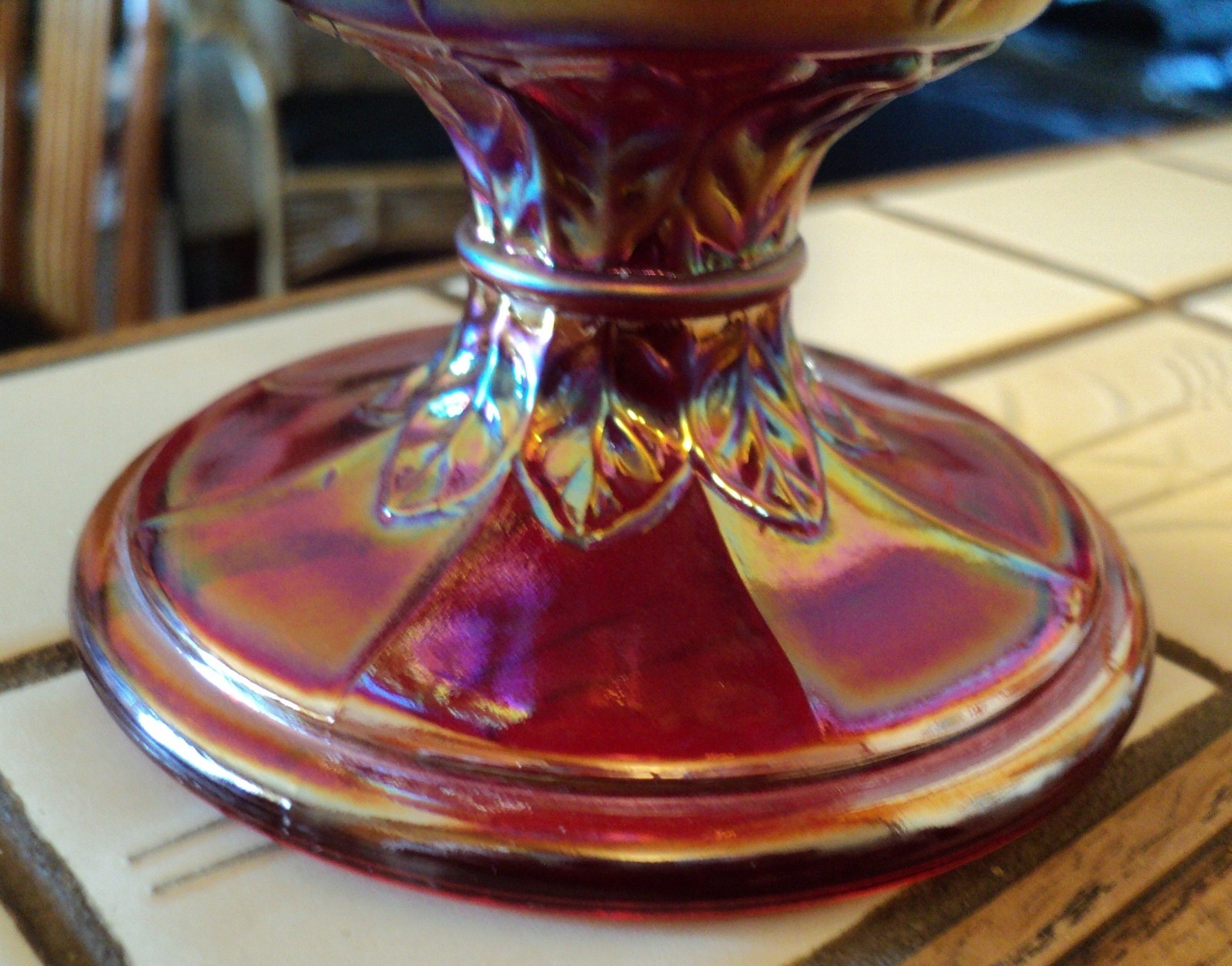 FENTON RED IRIDESCENT DANCING LADIES VASE / WINE ART GLASS VINTAGE BEAUTY
