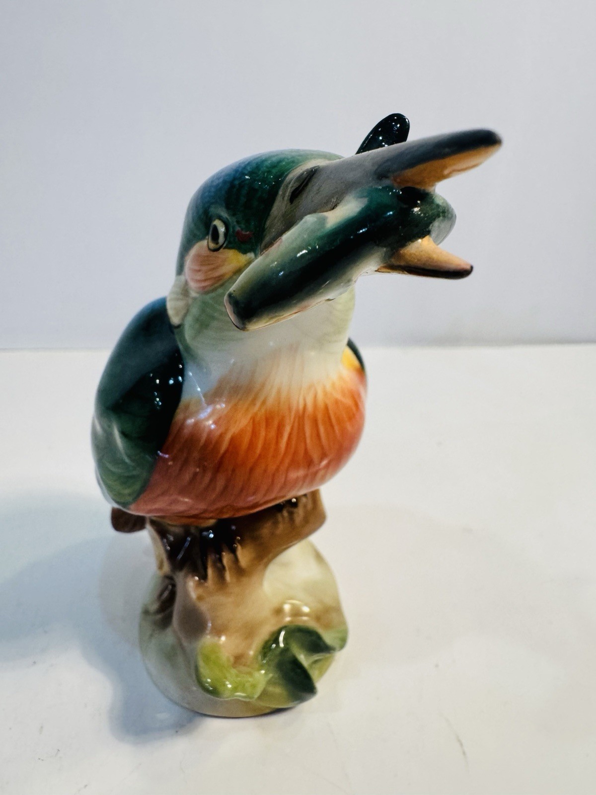 Herend Naturalistic Kingfisher w/Fish In Mouth Hand Painted Perfect! Retail $530