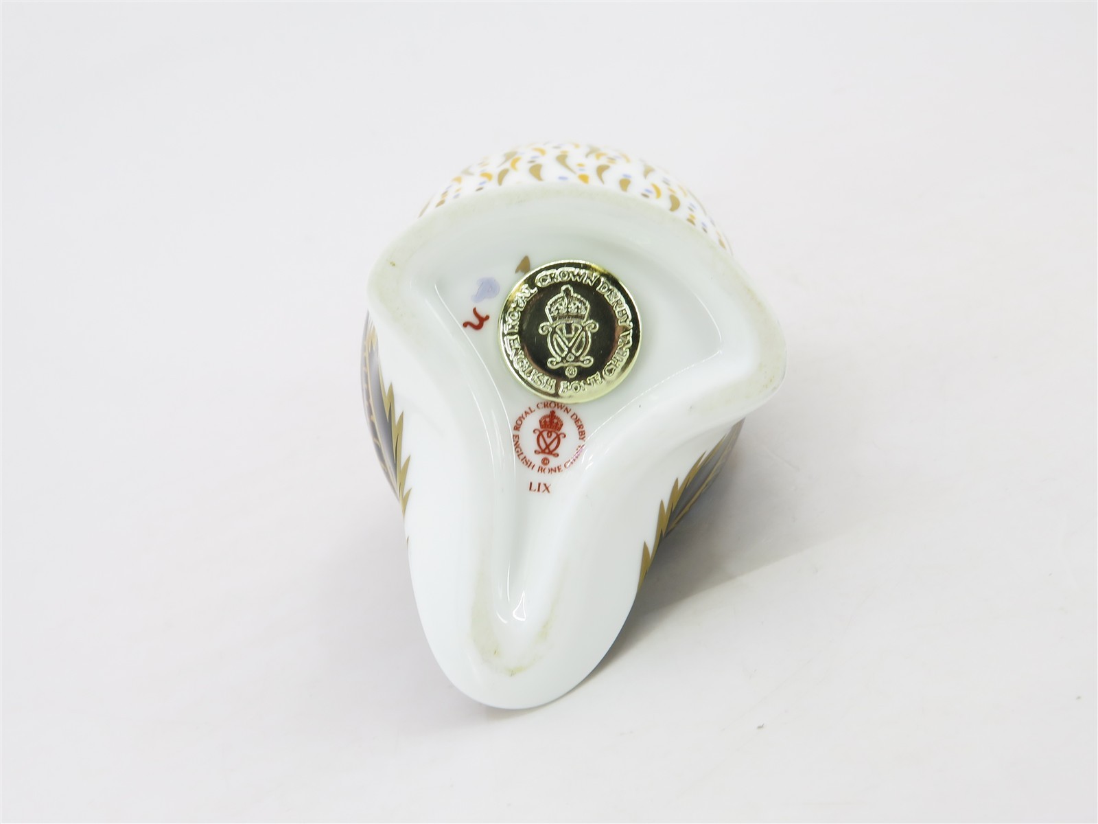 Royal Crown Derby Puffin Paperweight Fine English Bone China w Gold Stopper 3.5″