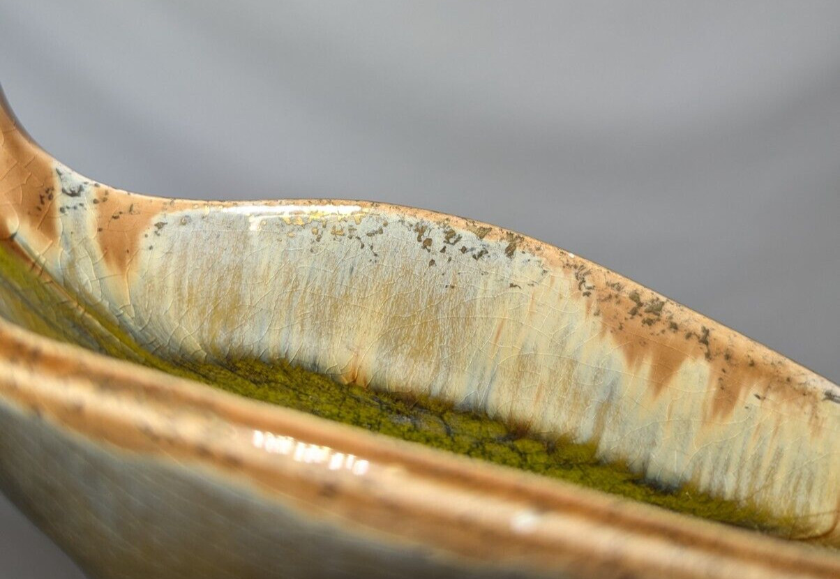 Vintg alligator ashtray dish California Originals #743 lave glaze gold speckles