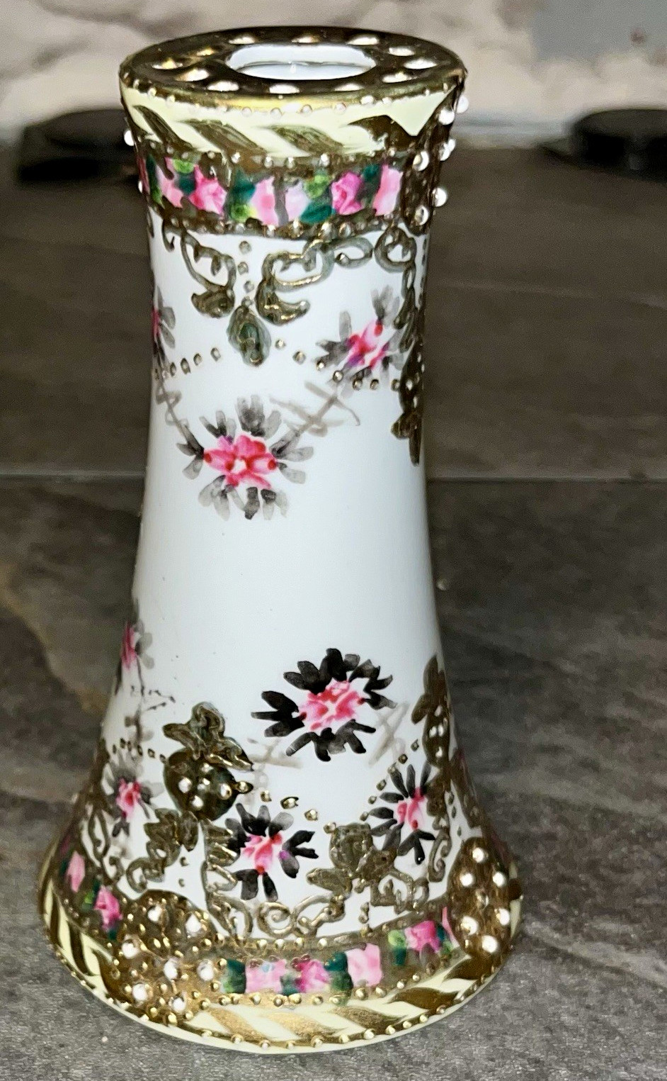 Herend Hand Painted Porcelain Vase White Gold Pink Green Floral Pattern(H)