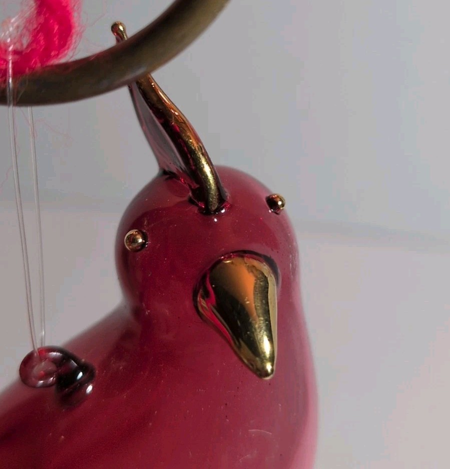 Vintage Hand blown Glass Cardinal W/ Gold Trim 4″T 3″ L 2.25″W