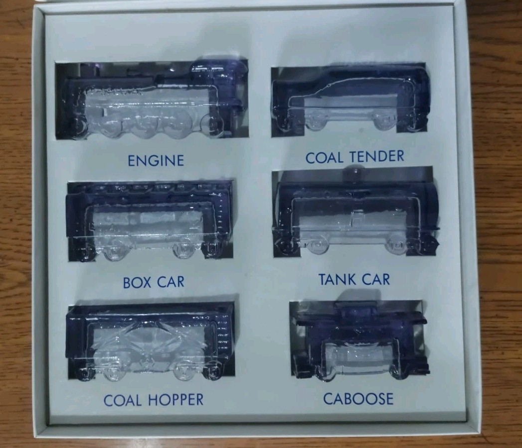 Boyd Glass Special Train Set Purple Valor