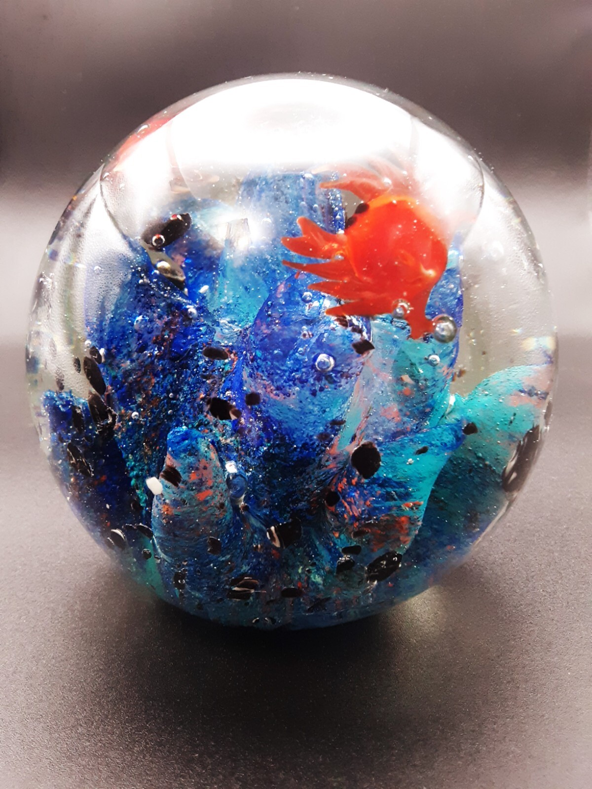 Art Glass Paperweight Sphere Underwater Scene Crabs Ocean Heavy 4 Lbs