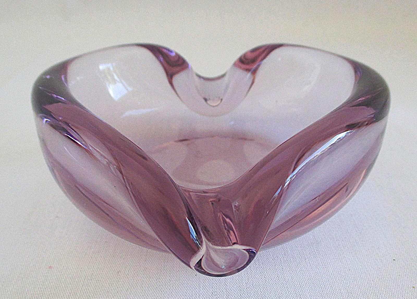 Vintage Murano Lavender Glass heart-shaped Bowl, Trinket Dish or Ashtray 4.75 in