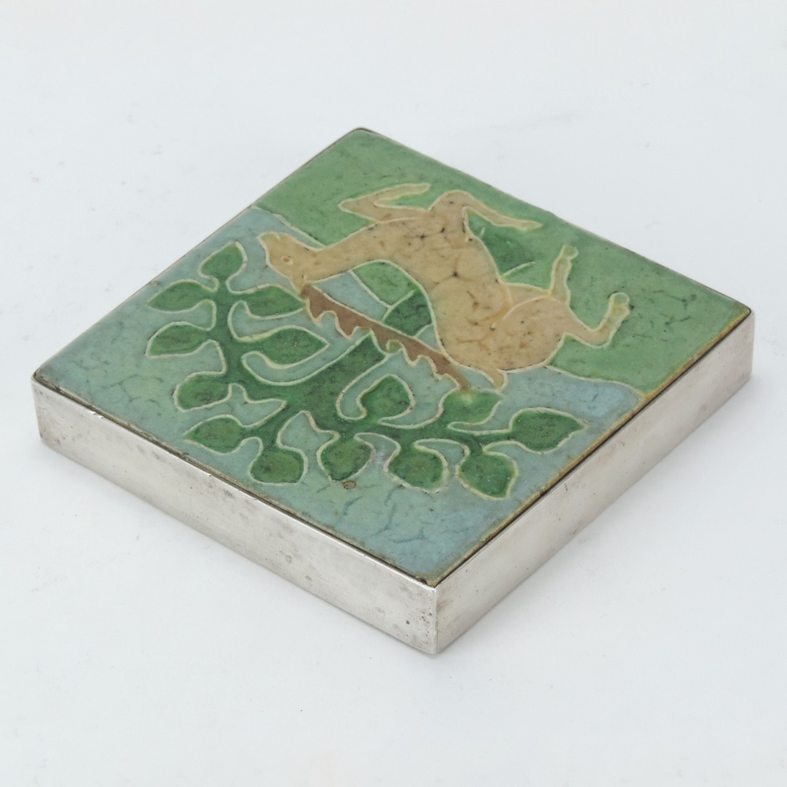 Grueby Tile 4×4 antelope Society of Arts & Crafts Boston silver matte green blue