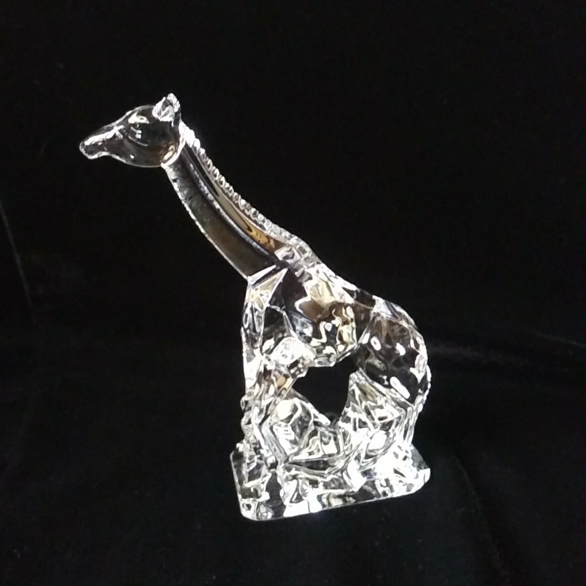 Italian Crystal Giraffe Chiseled Figurine 24% Lead Glass Made In Italy