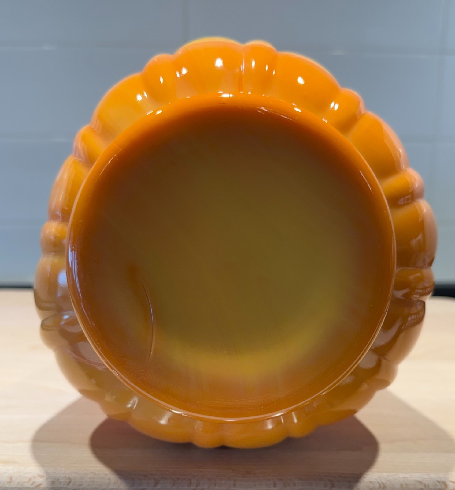 L.E. Smith 21″ Bittersweet Orange Swung Vase Ribbed Shark Bite MCM Glass