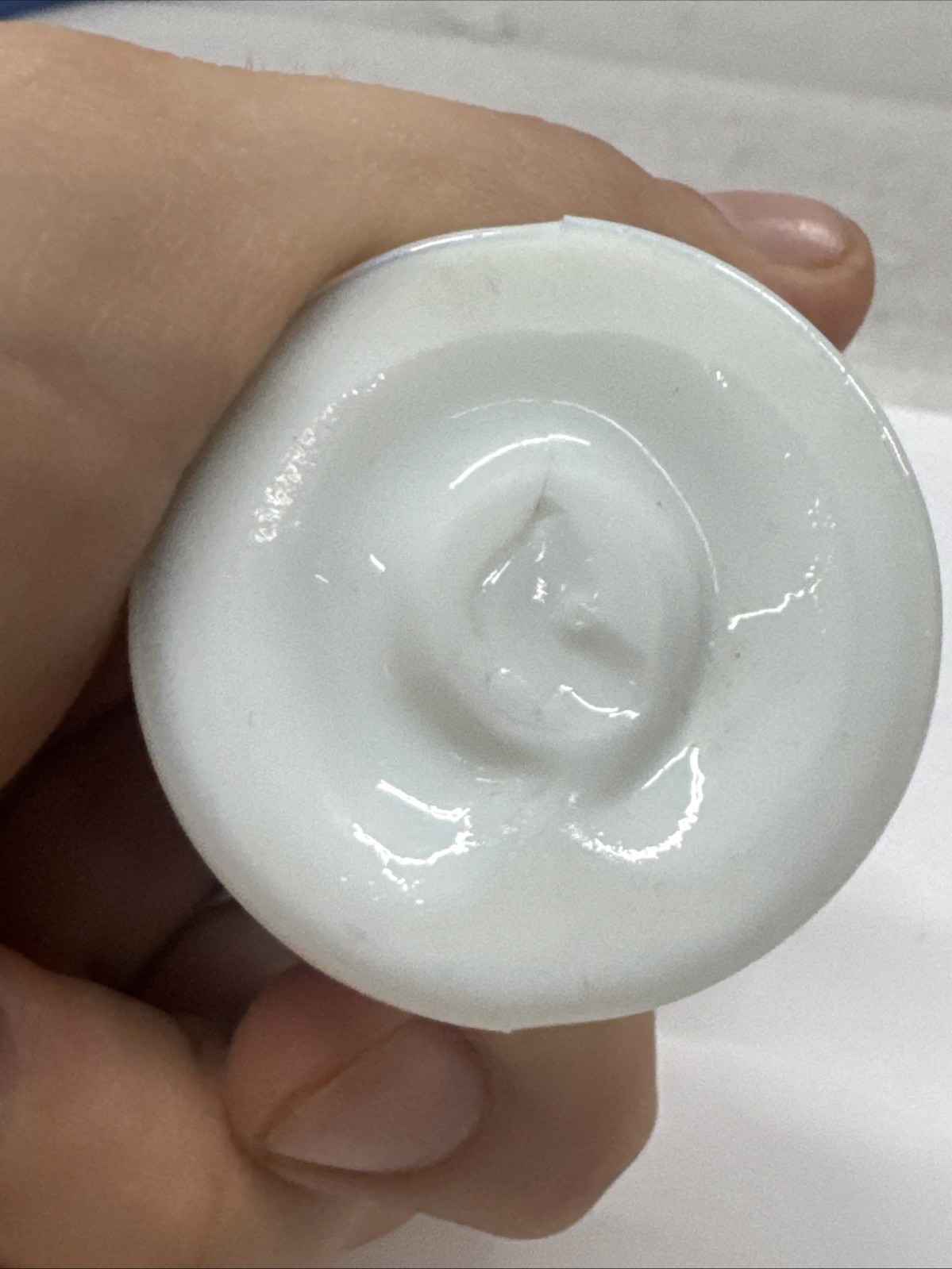 Vintage Boyd Art Glass White Milk Debbie Duck Miniature Trinket Figurine