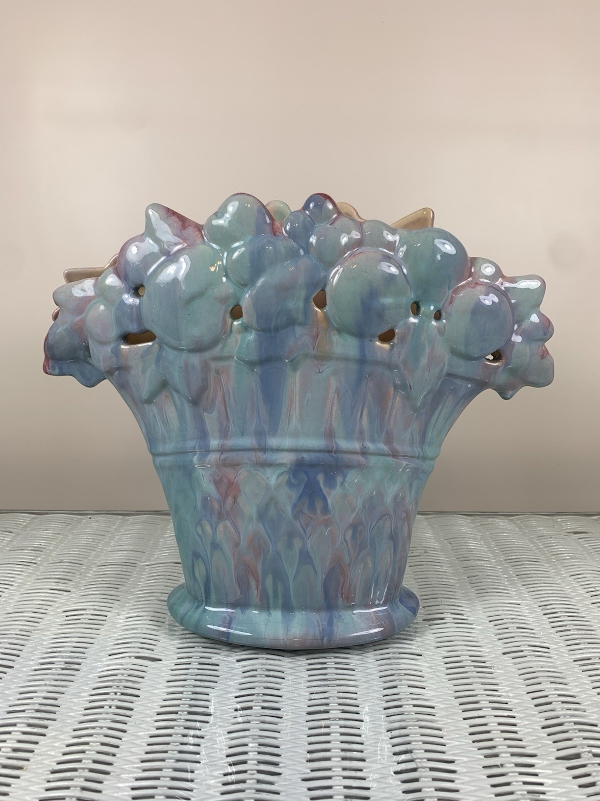 Vtg Royal Haegar Mauve Agate Fruit Basket Pillow Vase