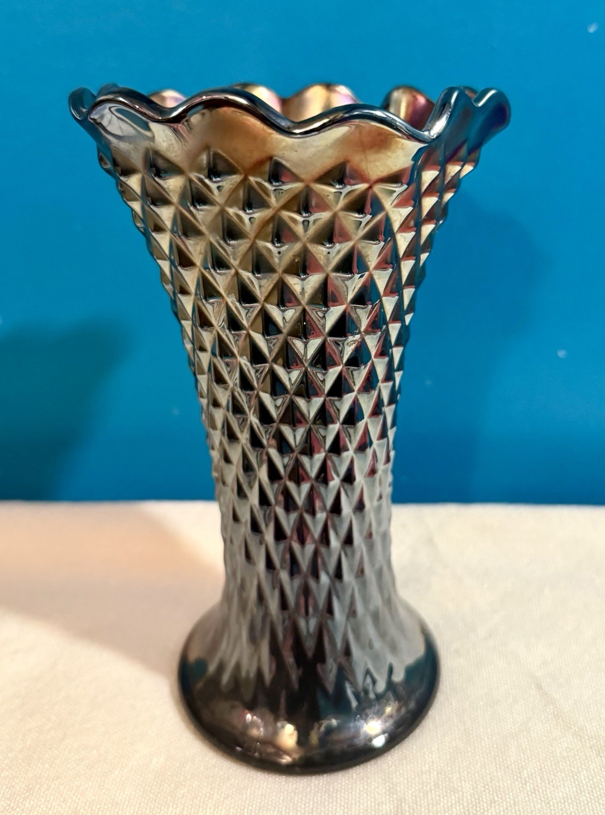NORTHWOOD ANTIQUE Ruffled Carnival Glass Diamond Point VASE Black Amethyst 8+”