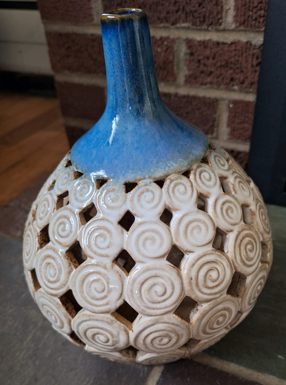Ceramic Brown Blue Cream Swirl Pattern Center Piece Vase