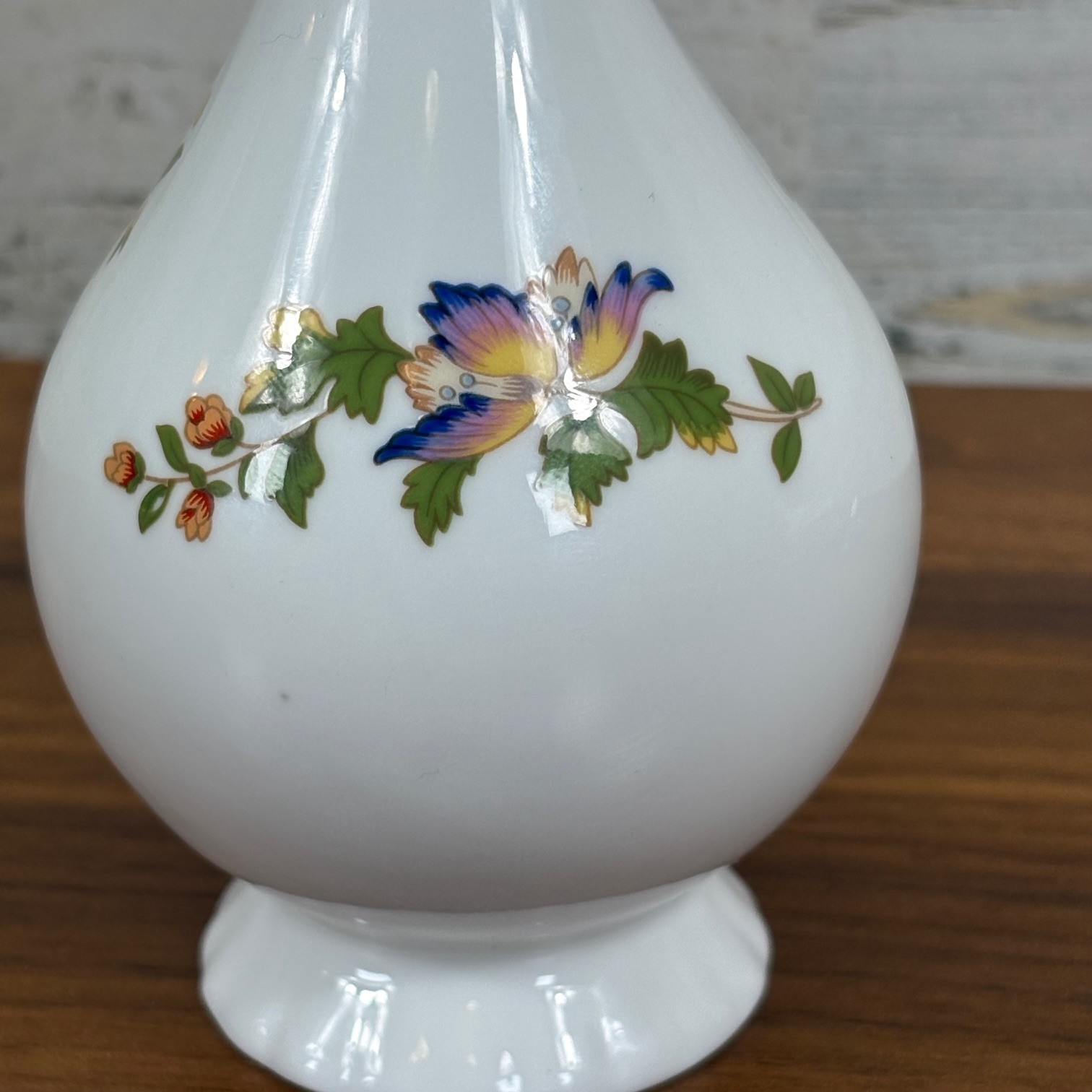 Aynsley Vintage Cottage Garden Fine Bone China Bud Vase 76” Made in England