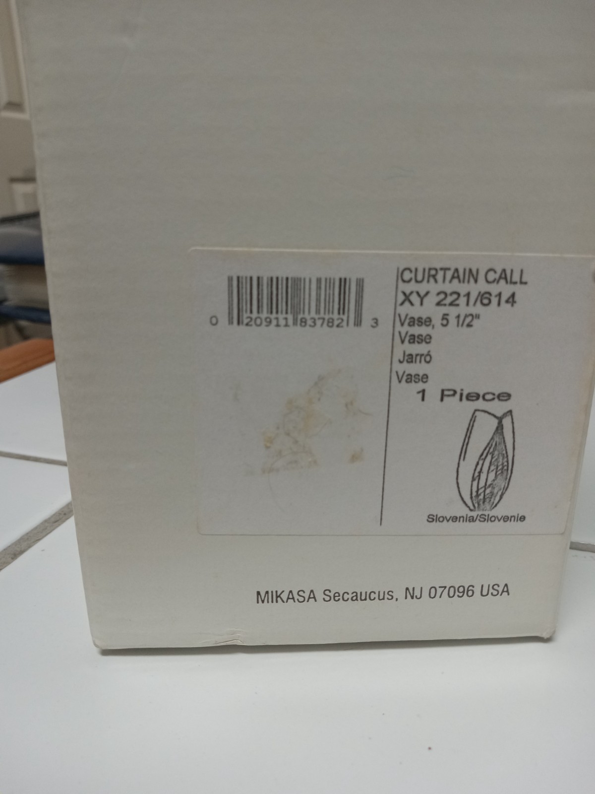 Mikasa Curtin Call XY 221/614 Vase 5 1/2 inches Vase New In Box