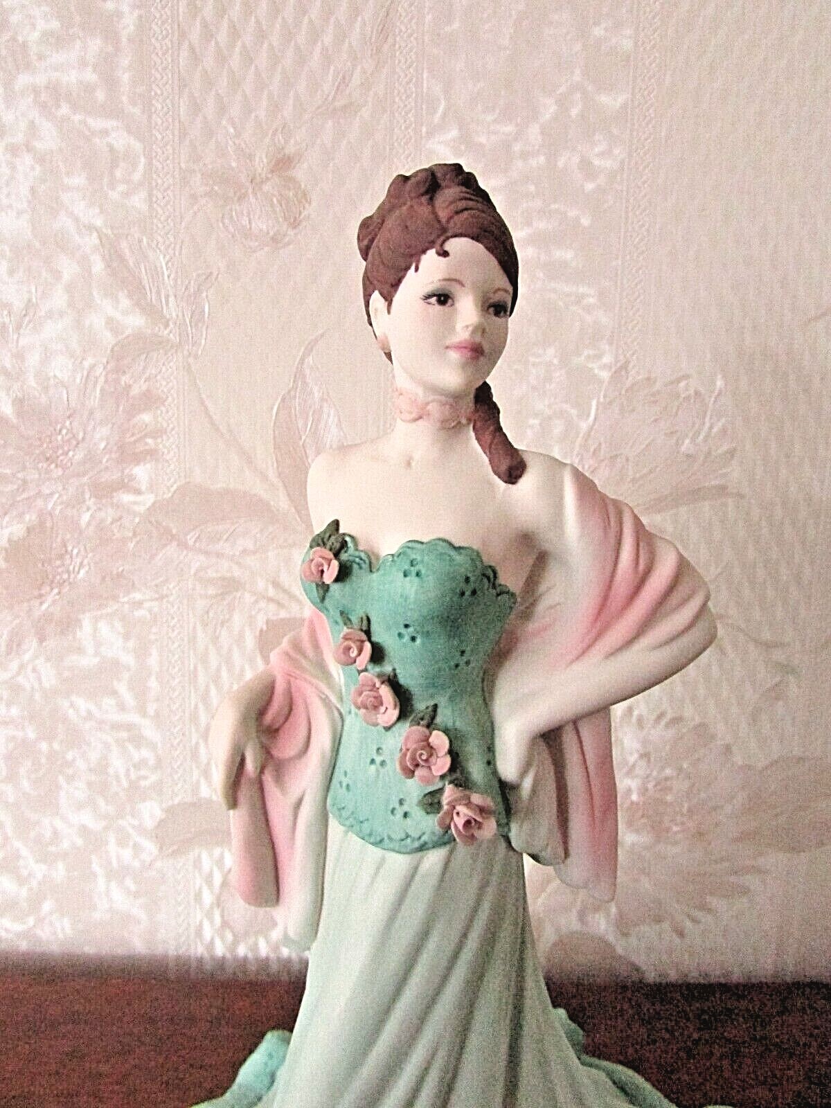 Coalport Figurine Figure Statue Sculpture “Richmond Park” Elegance Lady