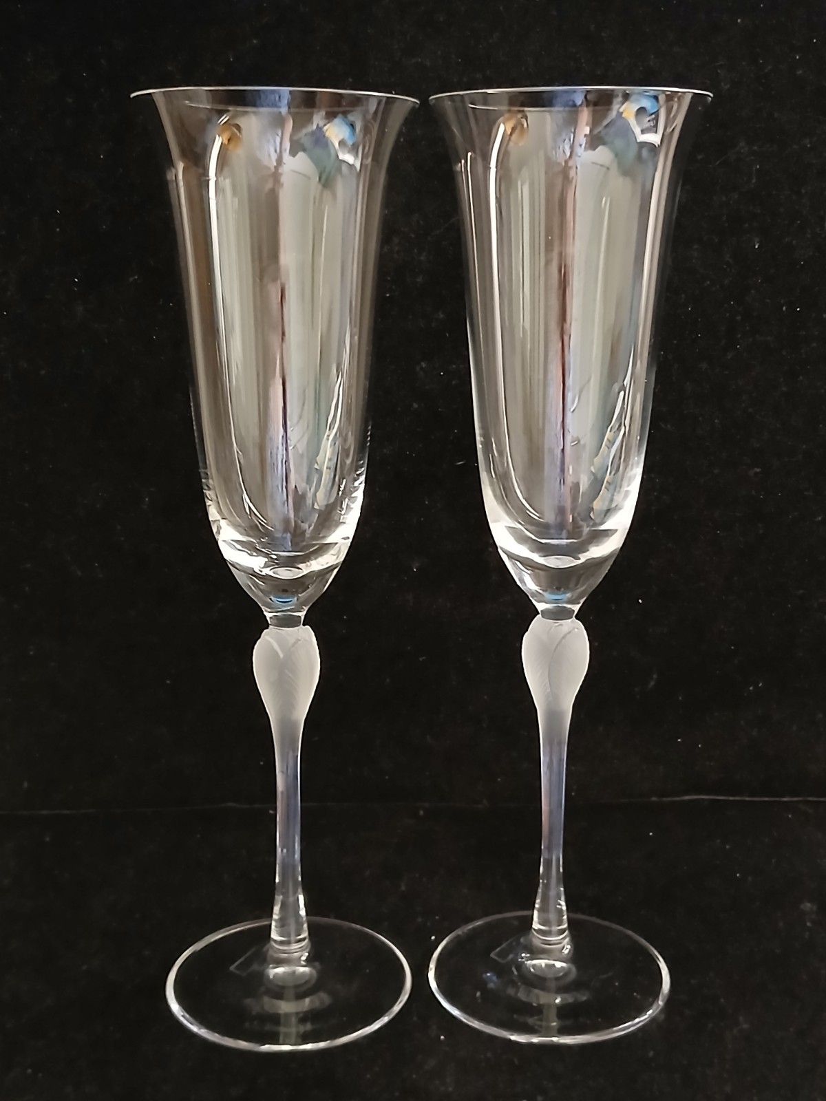 Set OF 2 Hoya JAPAN Champagne Glasses OVER 24% PbO Spring Crocus 9 3/8″H Signed