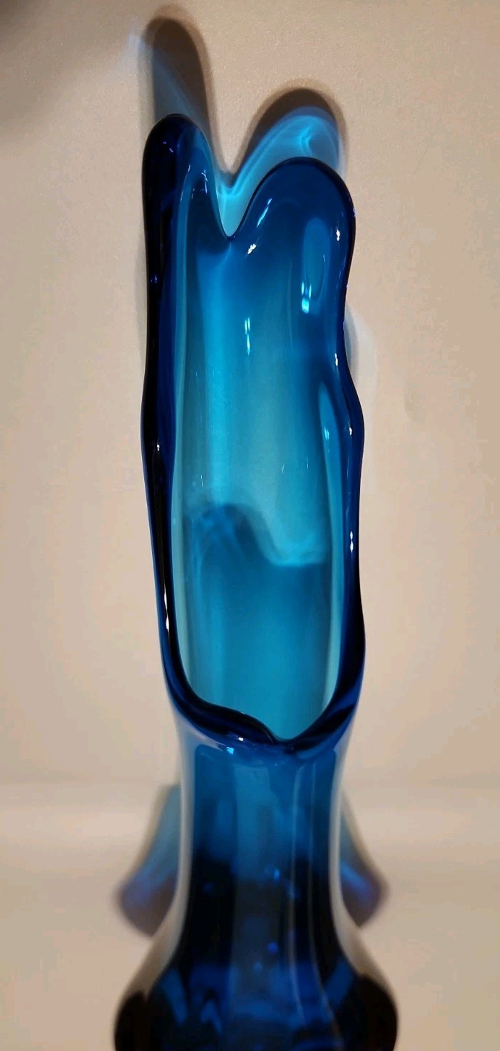 Viking Epic Bluenique 5 Fingered Swung Vase 18 5/16″ H 6 Petals MCM Mint!