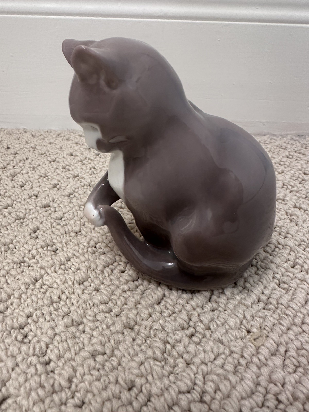 Lot of 3 porcelain cat figurines- Herend & Bing & Grøndahl blue & white antique