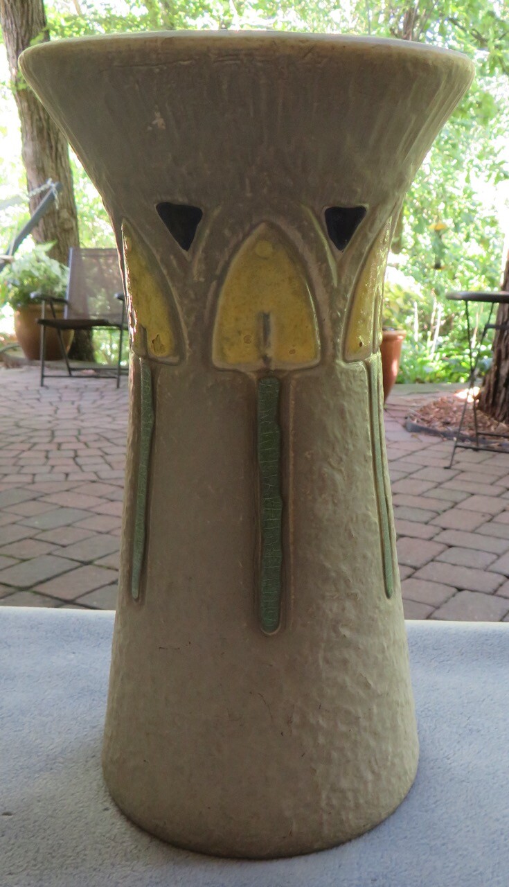 Vintage LG Roseville Pottery Arts & Crafts Mostique Arrow Vase 164-15 Mission