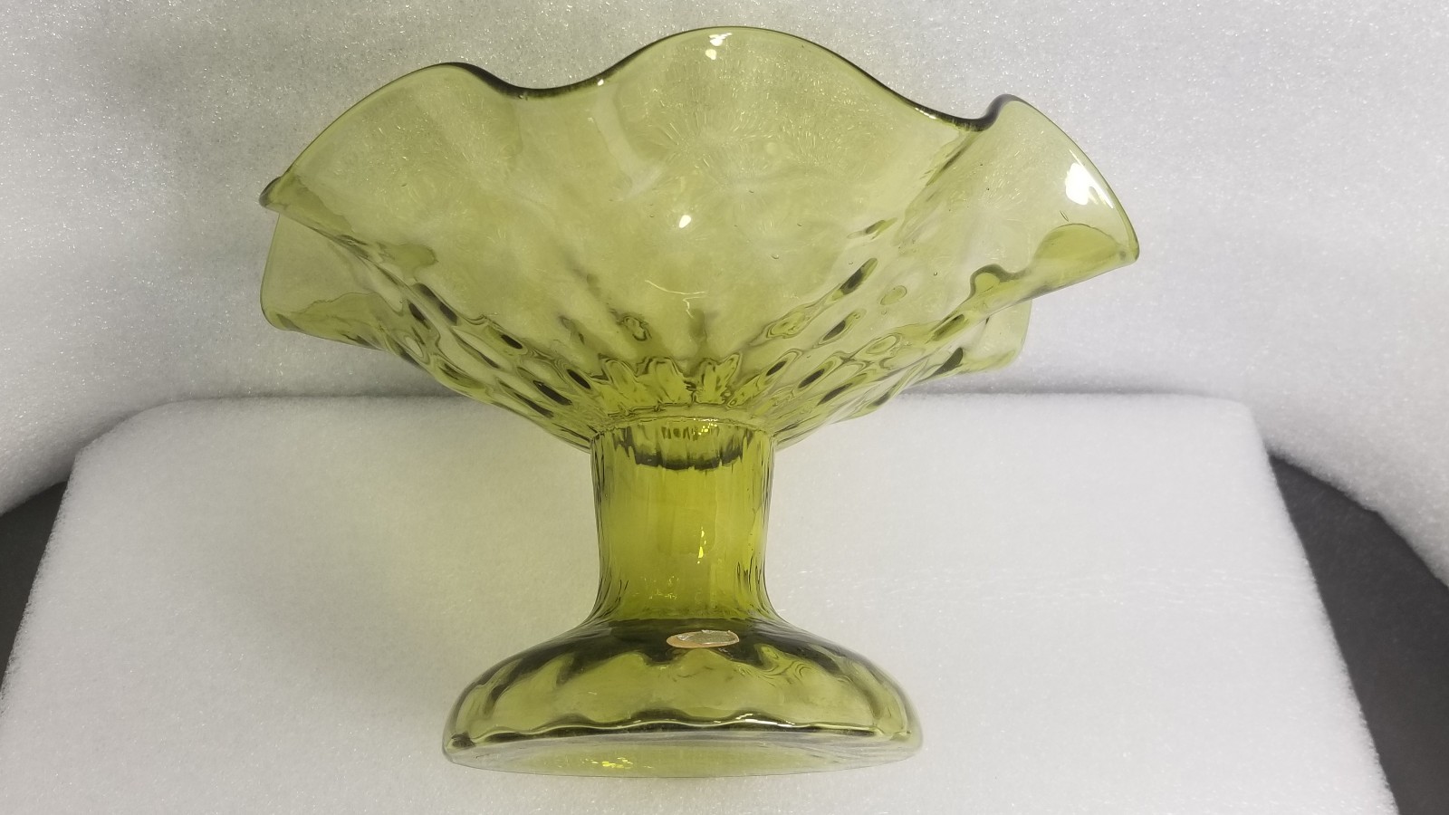 Italian Empoli Glass Ruffled Epergne * Single Horn * Colonial Green * 11″ * 0754