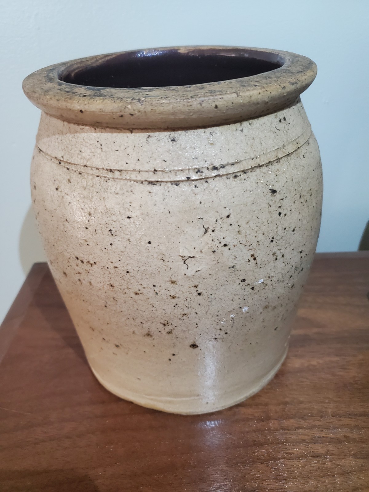 Vtg. Tan Brown Stoneware Pottery Vessel Pot 8.5″ Tall Weighs 5.5lbs