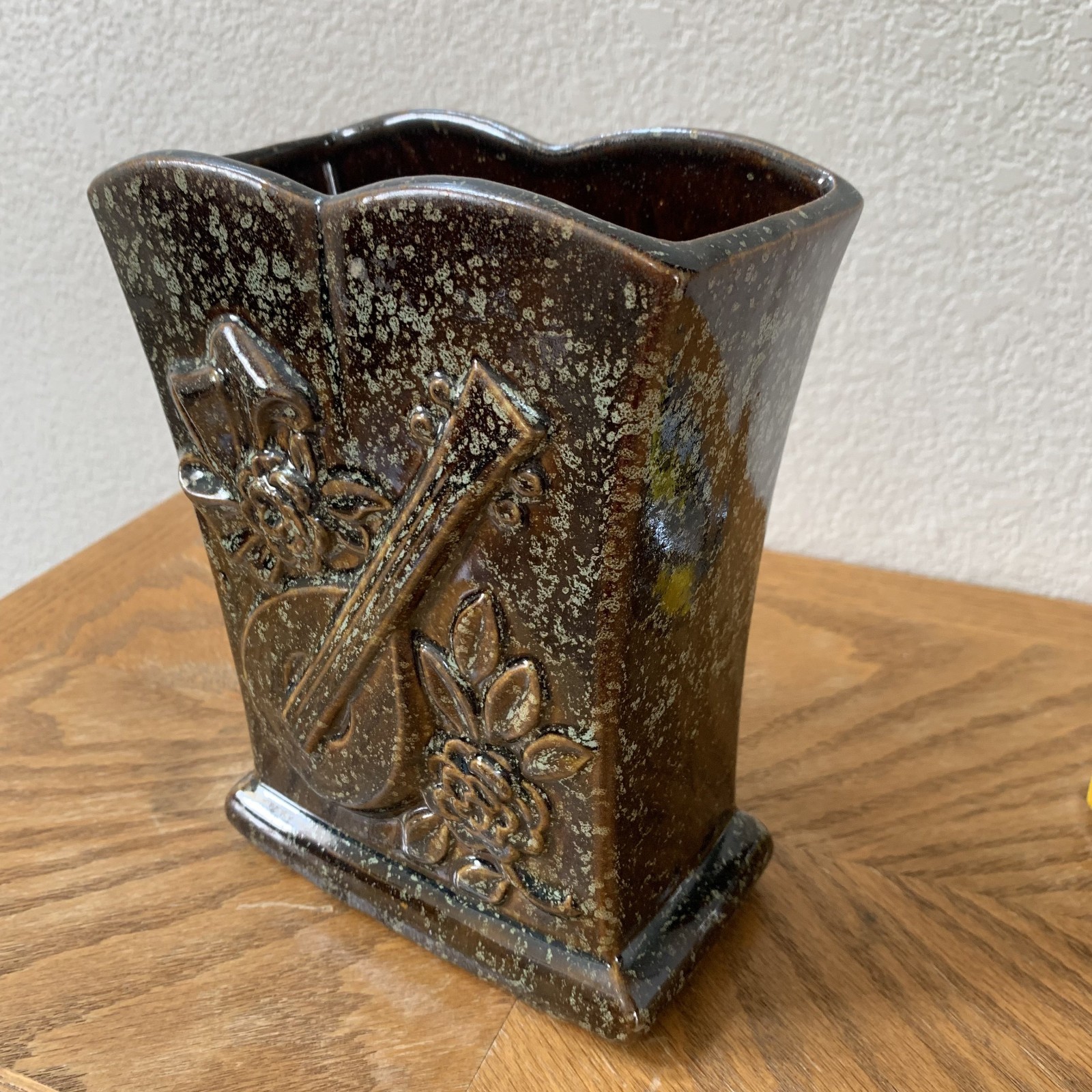 Vintage USA Art Pottery 216 Brown Speckled Planter Vase Raised Mandolin & Roses