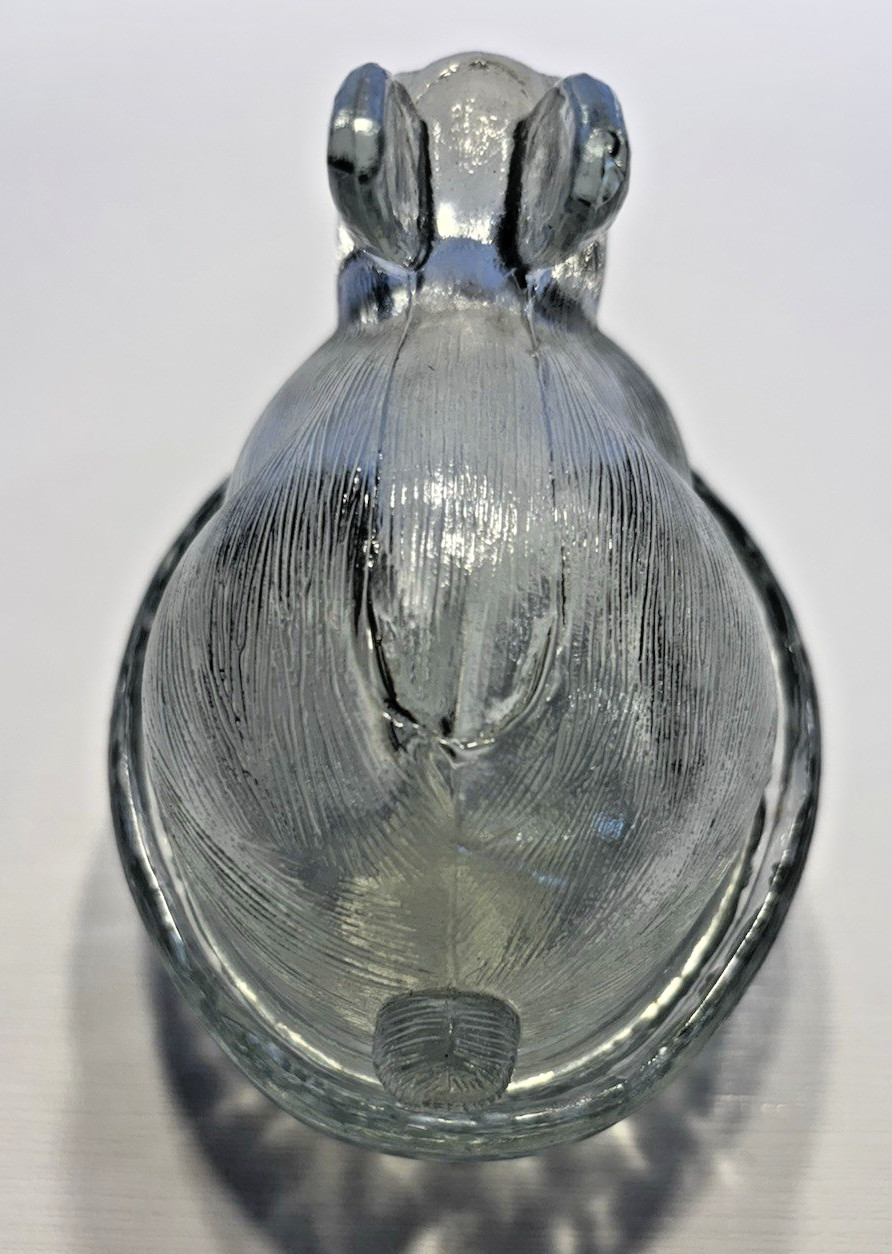VTG LE Smith Clear Glass Bunny Rabbit on Basket/Nest Covered Candy Dish 4 1/2″