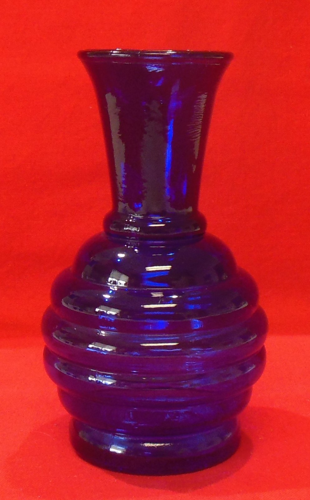 Mini Cobalt Blue Glass Beehive Bud Vase U.S.A. 4½ Inches Tall